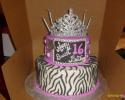 Top off your sweet sixteen with a stylish cake!